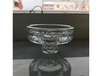 Ljuslykta i glas, värmeljus och kronljus