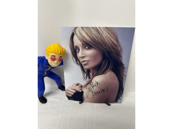 Dannii Minogue signerat foto 20x25 autograf personifierad