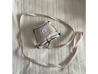 HIDREAM® Beige Kattsele med koppel