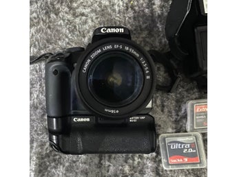 Digitalkamera Canon EOS400 Dmed alla tillbehör som finns i bilder