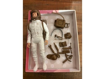 Vintage rymdman actionfigur med tillbehör