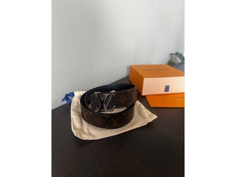 Louis Vuitton skärp Reversible 90cm