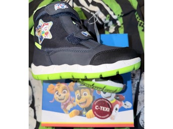 Paw patrol oanvända fodrade skor storlek 30
