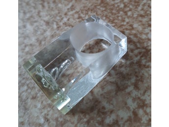 Märklig PopKonst ring stl 17 70-tal plast retro vintage