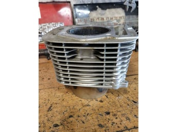 Cylinder Suzuki LS650 Savage