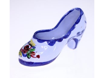 Vintage porcelain hand painted and handmade shoe from Portugal-circa 1970s-86g