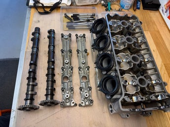 Komplett topplock GSX-R 750 Årsmodell 2000