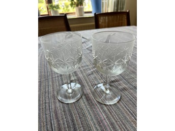 Stjärnslipade vinglas, 2 st