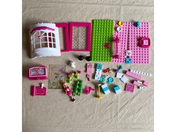 Barbie Mega Bloks Build 'n Style Pet Shop 80224