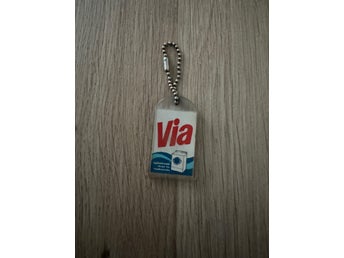 Vintage nyckeltagg Via 60-tal