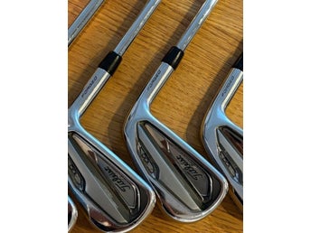 Titleist T100