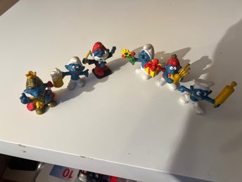 6 stycken vintage Smurf-figurer från Schleich och Bully