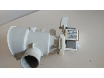 Miele tvättmaskin W2241 reservdelar delar pump pumphus