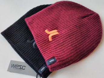 Wesc ullmössa 2-pack vinröd +svart, unisex.