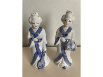 Asiatiska figurer i porslin, 2 st.