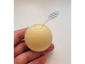 Interaktiv talande boll med ljud av syrsa - För katten, slät gul boll