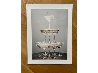 Affisch med motiv av champagneglas (30x40 cm)
