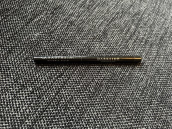 Anastasia Beverly Hills Darkside Waterproof Gel Liner