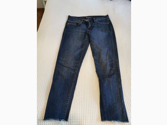 levi's boyfriend skinny fit