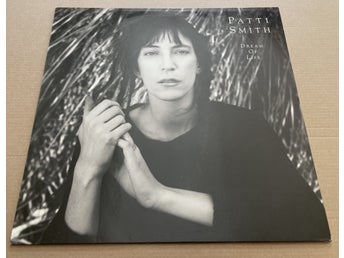 Vinyl LP-Patti Smith