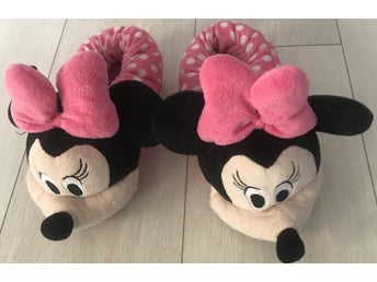 Söta Mini Mouse tofflor storlek 27-28