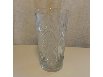 Kristallglas med relief h: ca 13 cm