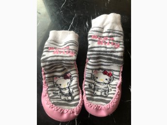 Hello Kitty mockasiner strl 22 23 Hello Kitty mockasiner strl 22 23