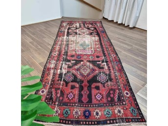 Äkta Vintage matta ca: 200x113 cm