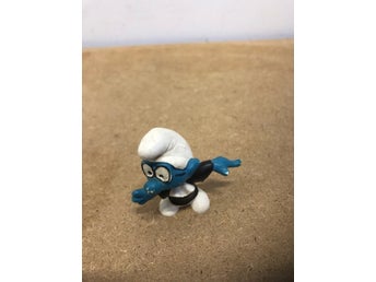 Smurf-figur med glasögon
