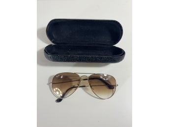 Ray-Ban RB3025 Aviator Large Metal solglasögon + fodral