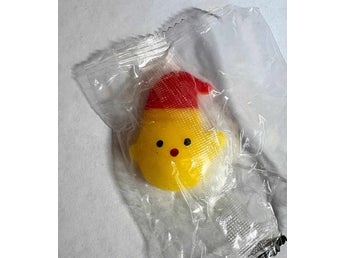 Mini Mochi Squishy gul kyckling tomteluva Kawaii fidget toy, stressboll present