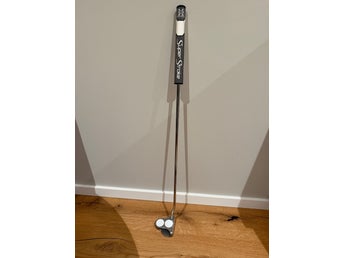 Odyssey White Hot 2-Ball Putter med SuperStroke-grepp