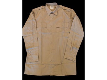 Oanvänd militärskjorta M/61 storlek 41