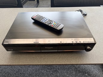 Panasonic SA-BT100 Blu-ray Disc hemmabiosystem