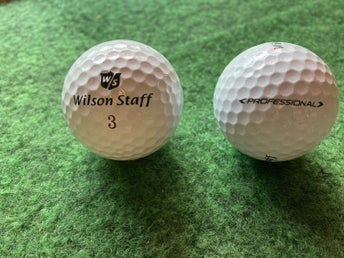40 st Golfbollar Wilson Professional i Mycket bra skick ( B-klass)