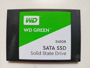 WD Green 240GB SATA SSD 4個セット Western Digital Green WDS240G2G0A en Panamá | Pana Compu