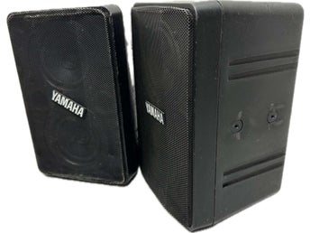 Ett Par Vintage Yamaha S20X Högtalare med BMS-10 Fästen Speaker Set
