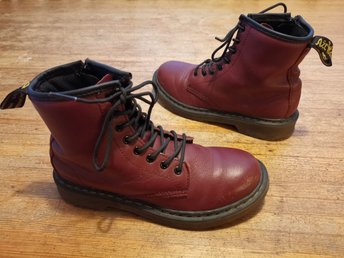 dr martens str 33