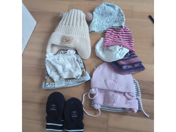 Blandade mössor för baby barn och vantar