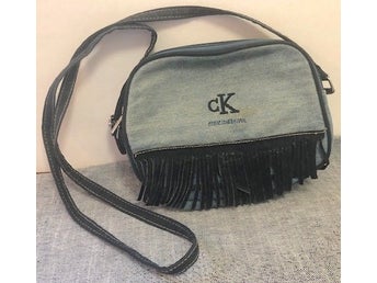 Vintage Sliten och Smutsig Liten Boho Axelremsväska Denim Jeanstyg CK Kamal