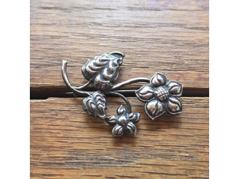 Vintage brosch Victor Jansson äkta silver 40-tal blommor