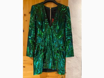 Balmain x H&M klänning i storlek 38. Använd en .. (379959775 Balmain x H&M klänning i storlek 38. Använd en .. (379959775