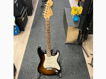 Fender Stratocaster Elgitarr
