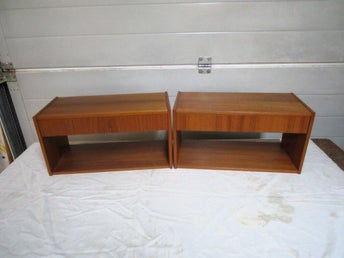 MYCKET FINA SÄNGBORD VÄGGHYLLOR TEAK NATTDUKSBORD RETRO /A13