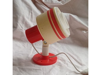 Retro vägglampa, armatur, lampa i plast.