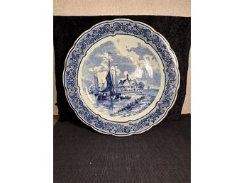 Royal Sphinx Maastricht Delfts väggtallrik 31 cm Holland blåvit