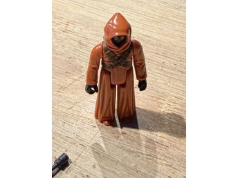 Star Wars Jawa actionfigur med tygmantel och vapen