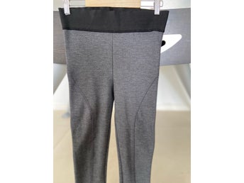 Divided by H&M gråa byxor, tights storlek 38