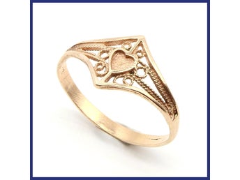 Ring, 14K roséguld (vikt 1,35g, stl 16mm)