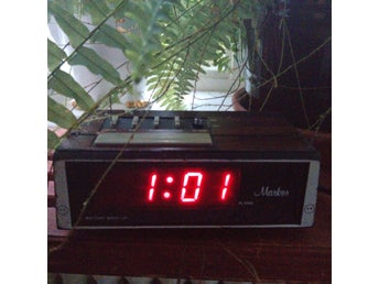 Digital väckarklocka, vintage, 80-talet, samlarsaker